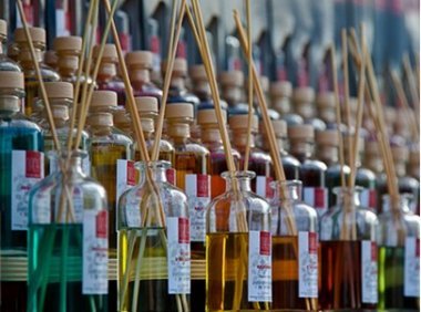 电子烟用香精属于食用香精吗？