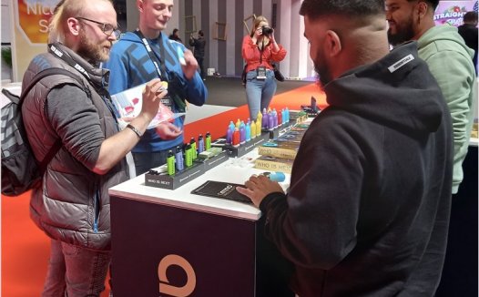 火器ammo电子烟多款新品亮相英国伯明翰展会