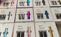 悦刻一代到五代图片实拍展示